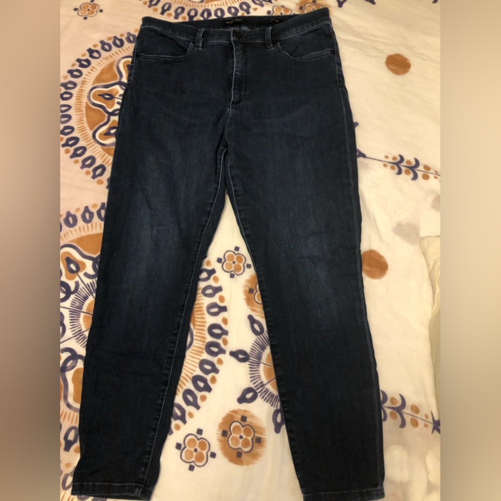 Banana Republic 31S dark denim soft jeans
